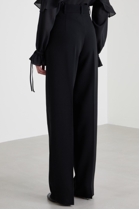 Pantalone fluido in cady