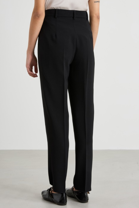 Pantaloni in cady con pinces