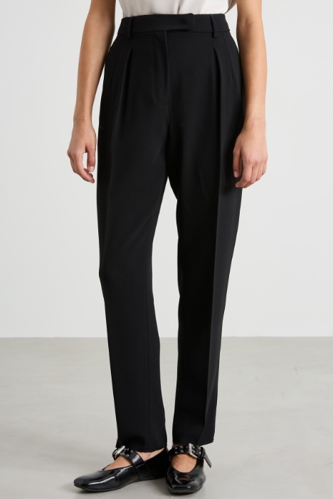 Pantaloni in cady con pinces