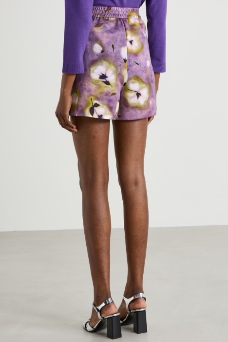 Shorts in envers satin