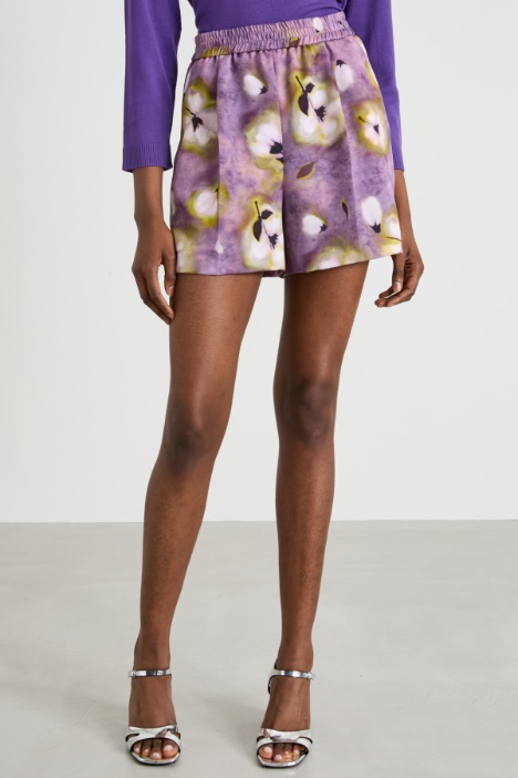 Shorts in envers satin
