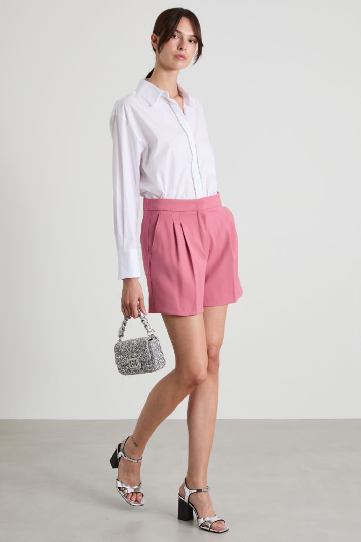 Wool crepe shorts Intrend