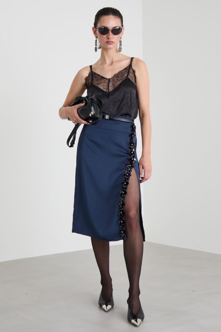 Satin top with lace Intrend