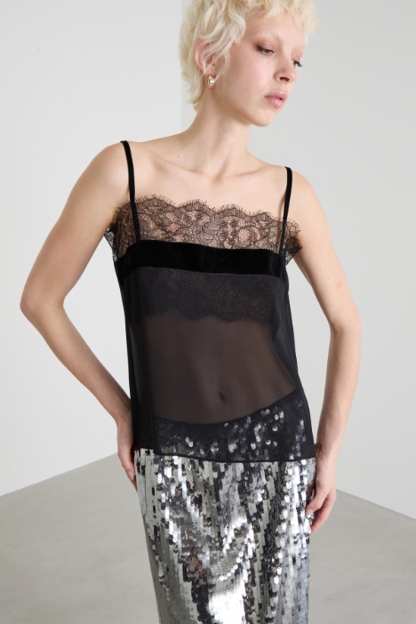 Georgette and lace top Intrend