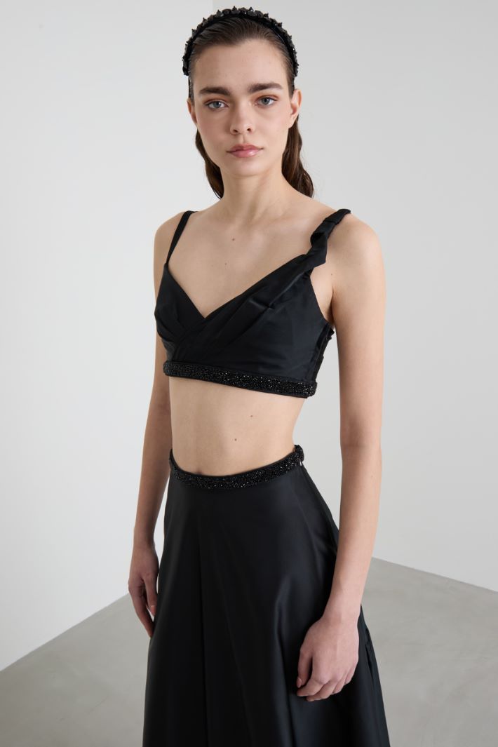 Top crop con cristalli Intrend