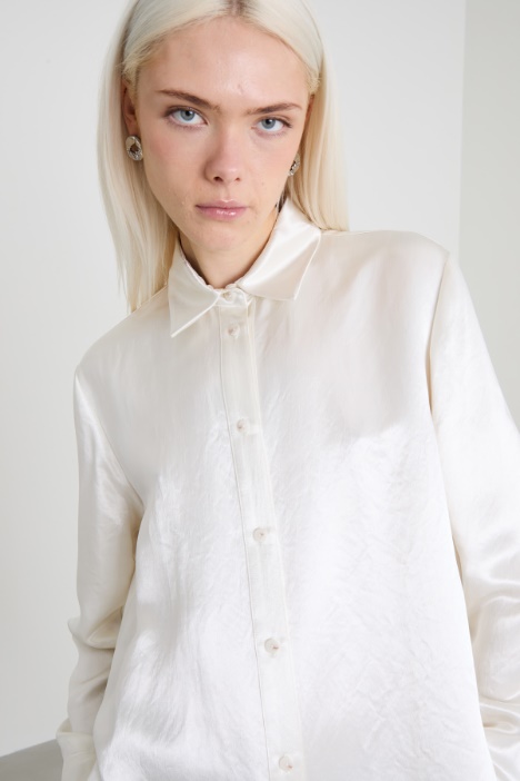 Camicia asimmetrica in raso