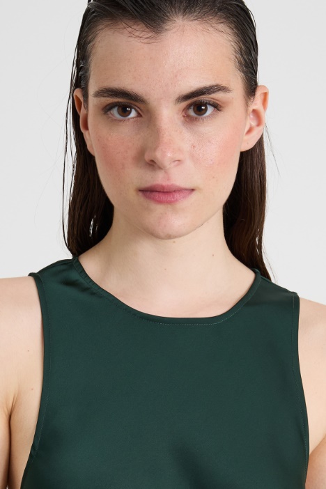 Abito svasato in raso