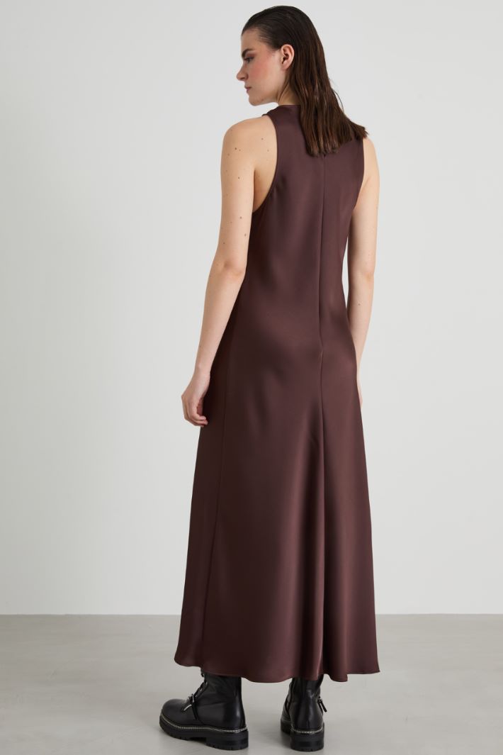 Flared satin dress Intrend - 3