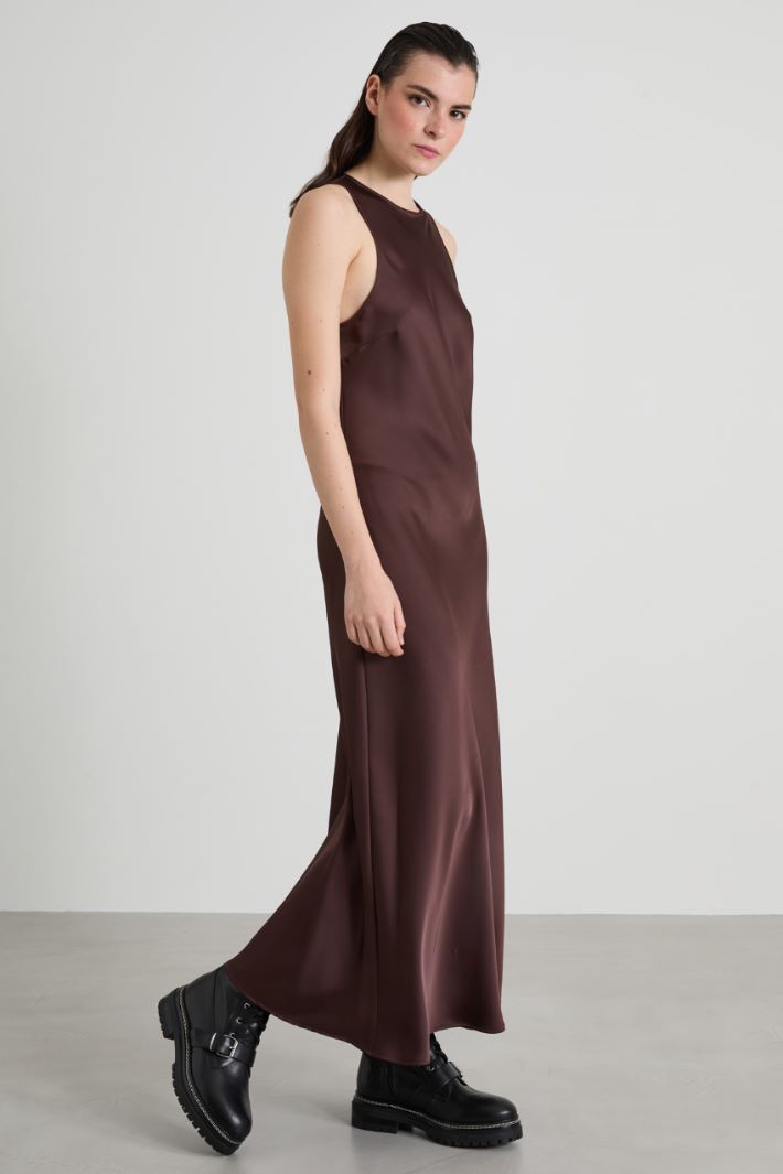 Flared satin dress Intrend - 2