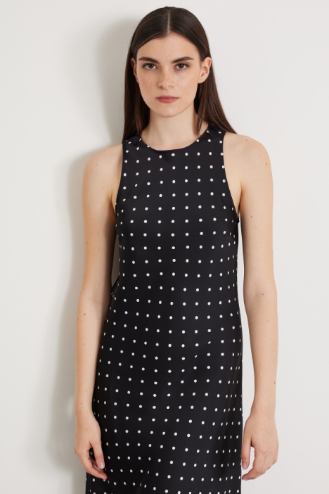 Abito svasato in raso