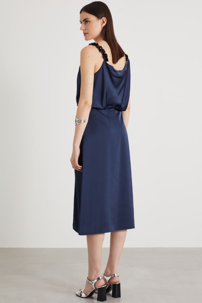 Satin dress with embroidery Intrend - 3