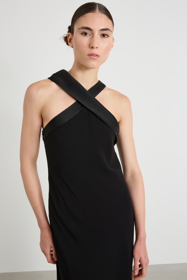 Crossover neckline dress Intrend - 4