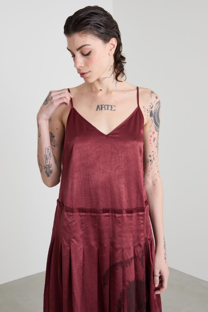 Printed satin dress Intrend - 2