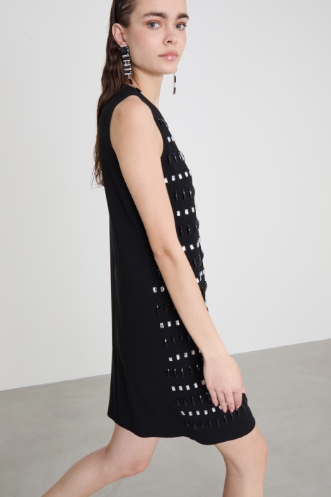 Vestido con bordado joya