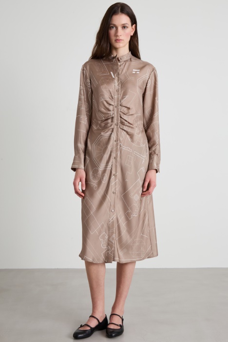 Vestido de sarga de seda