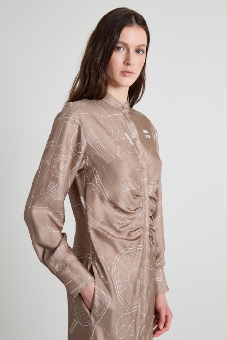 Vestido de sarga de seda