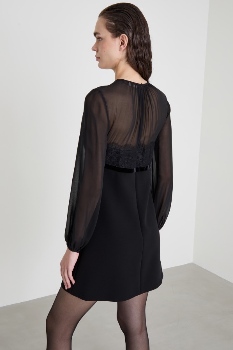 Minivestido de seda y cady