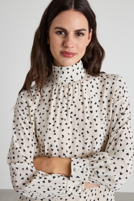 Vestido de seda estampada