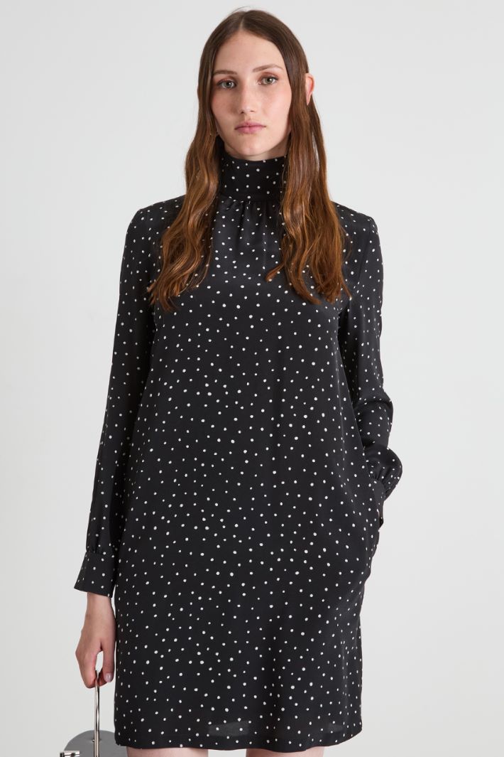 Vestido de seda estampada Intrend - 2