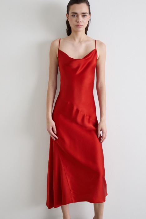 Vestido lencero asimétrico