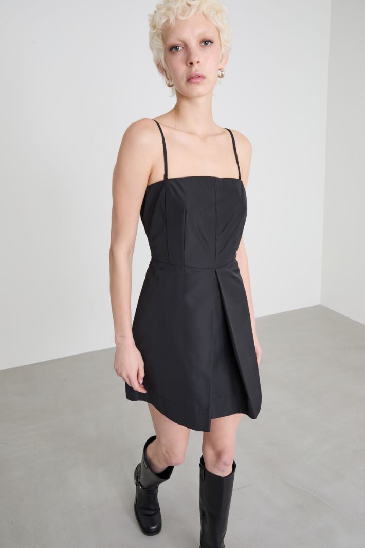 Duchesse corolla dress Intrend - 2