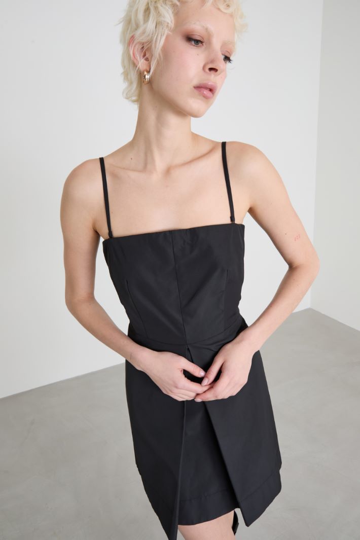 Duchesse corolla dress Intrend - 4