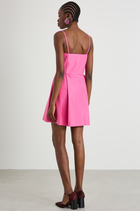 Abito a corolla in duchesse