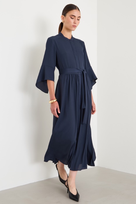 Vestido camisero de crepé de China