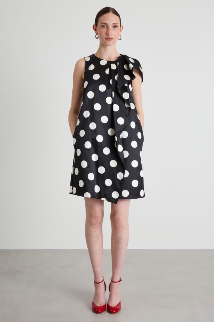 Short duchess dress Intrend - 2