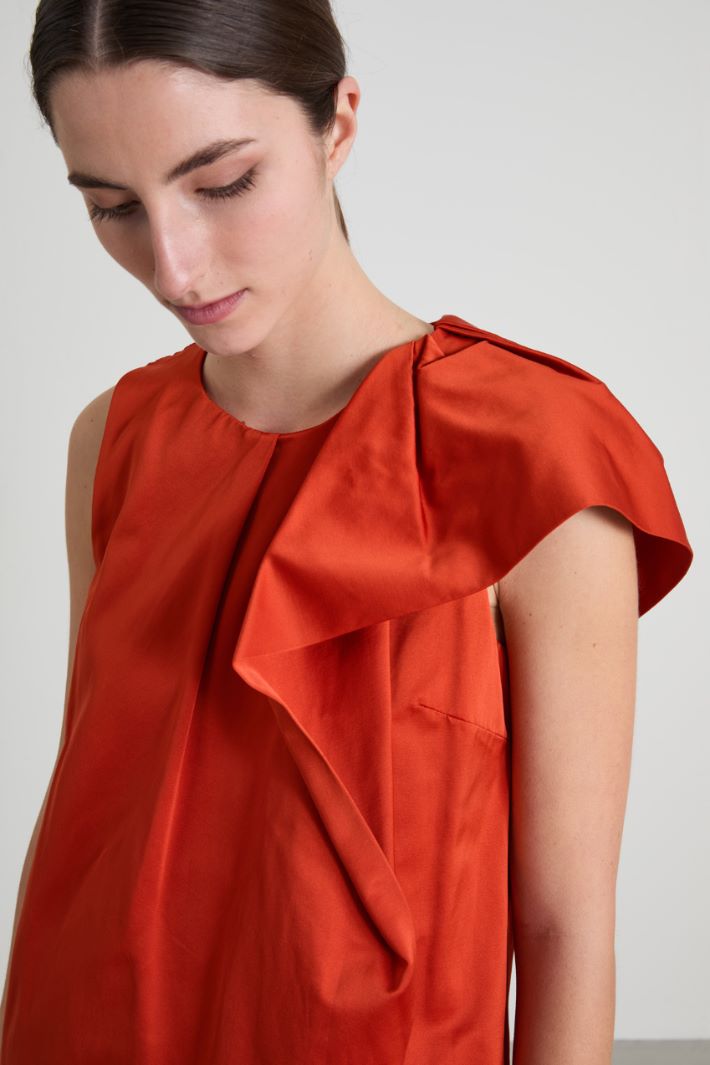 Short flounced dress Intrend - 4