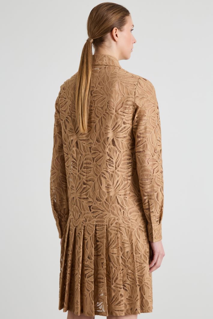 Vestido camisero de encaje floral Intrend - 3