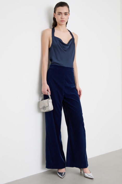 Tuta in raso e velluto