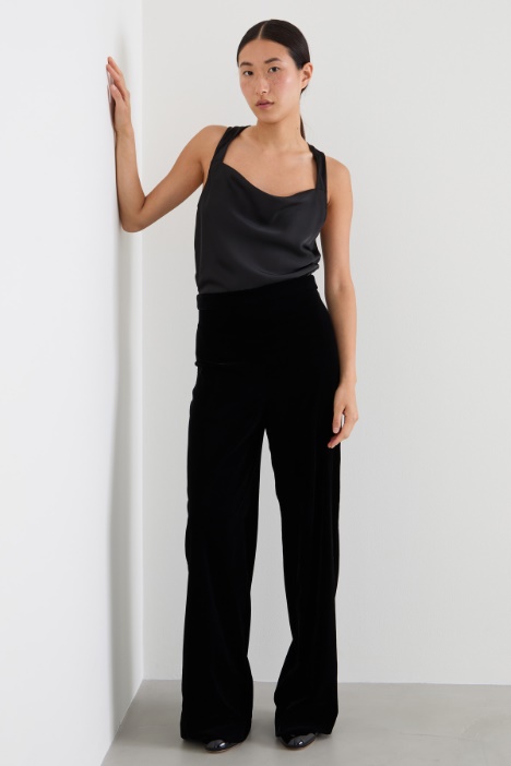 Satin and velvet jumpsuit Intrend