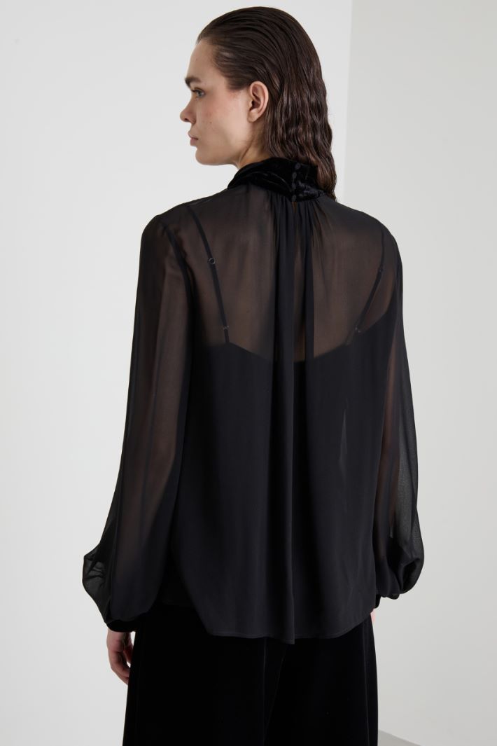 Georgette polo-neck blouse Intrend - 2