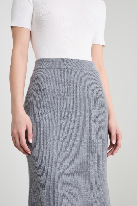 Gonna svasata in lana