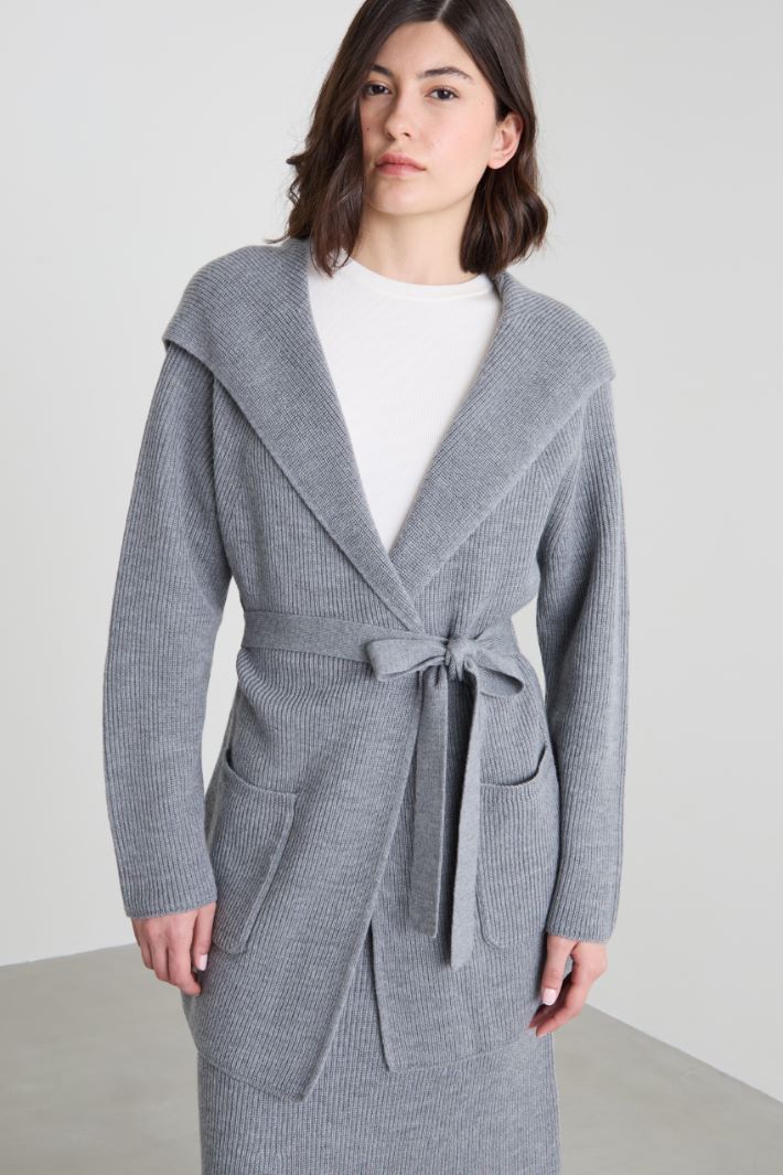 Hooded coat with belt Intrend