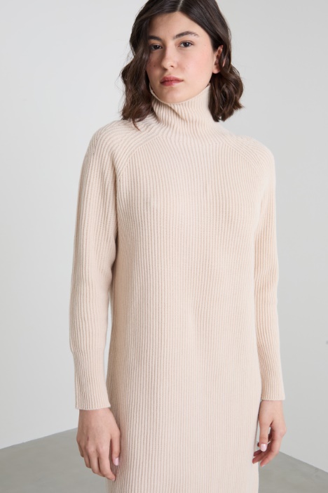 Abito midi in maglia a coste