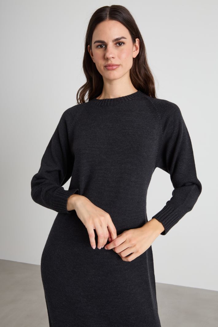 Wool midi dress Intrend - 4