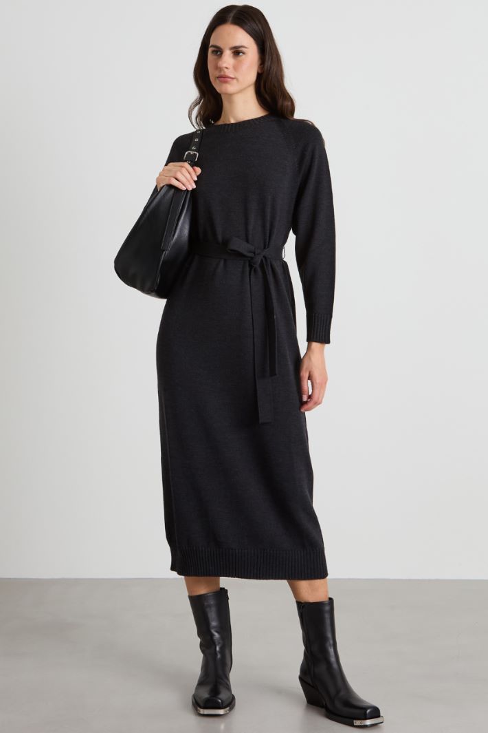 Wool midi dress Intrend