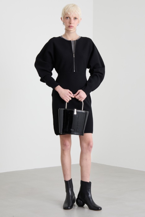 Short knit dress Intrend