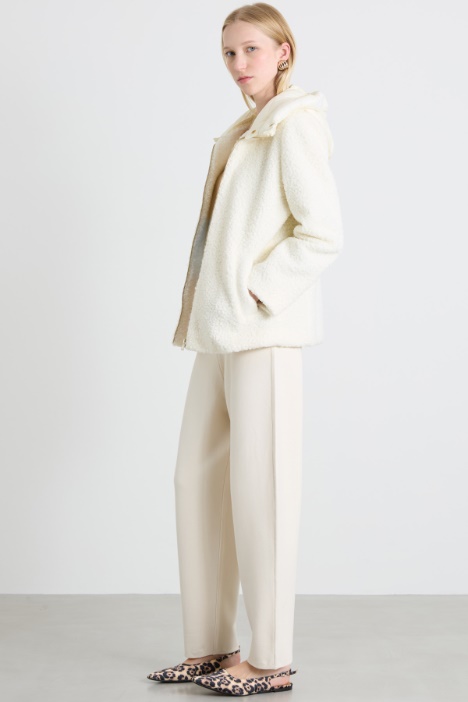 Pantaloni dritti in maglia Intrend