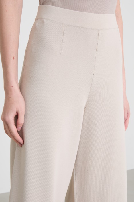 Pantaloni in maglia crépe