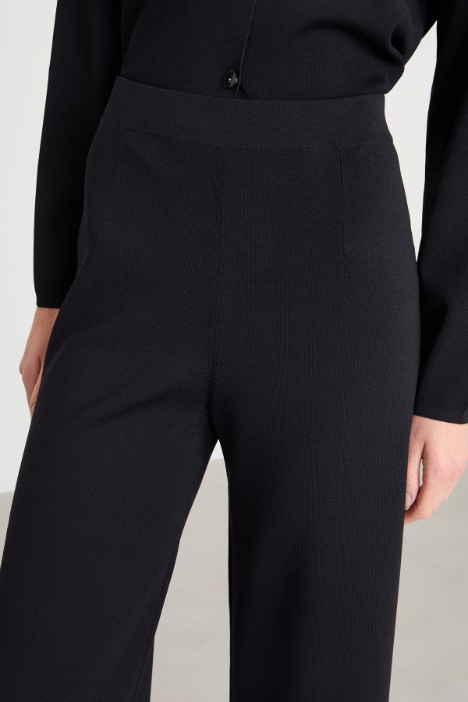 Pantaloni in maglia crépe