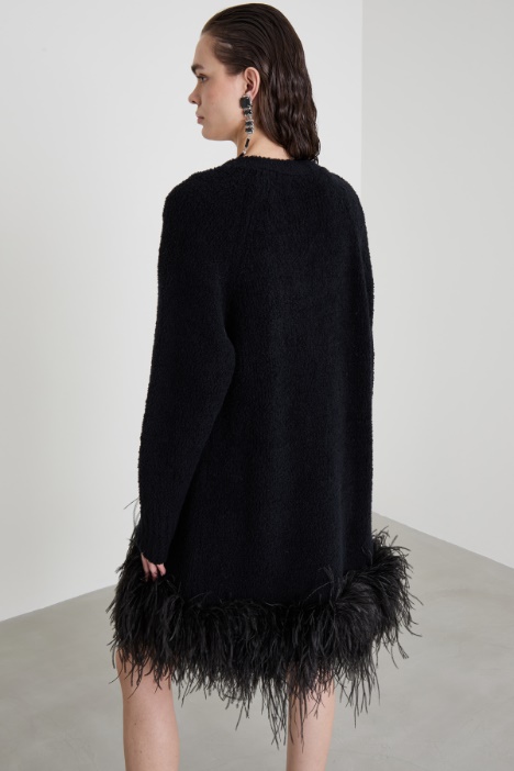 Cardigan con piume
