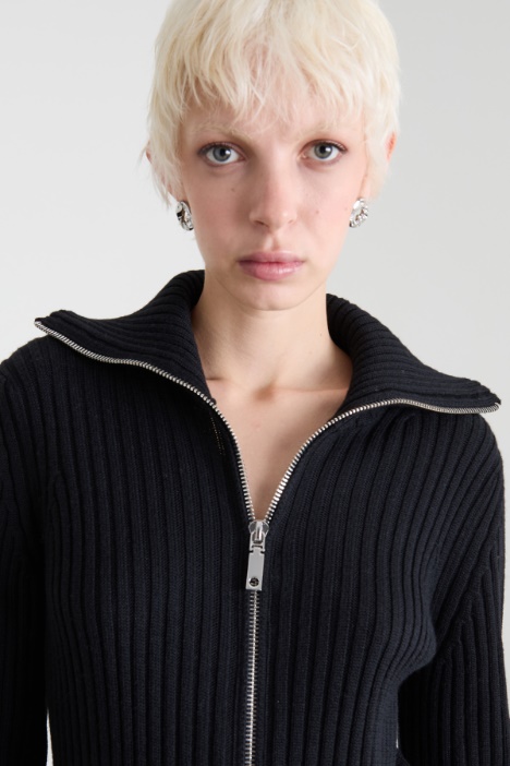 Cardigan a coste con zip