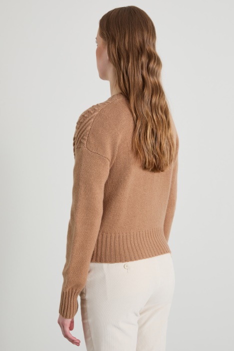 Cardigan lavorato a rilievo