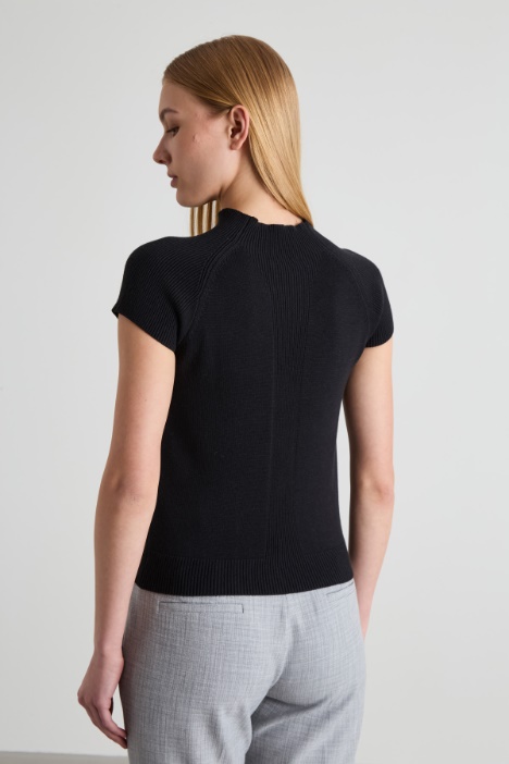 Maglia con dettagli a coste