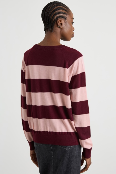 Jersey de lana con bordado