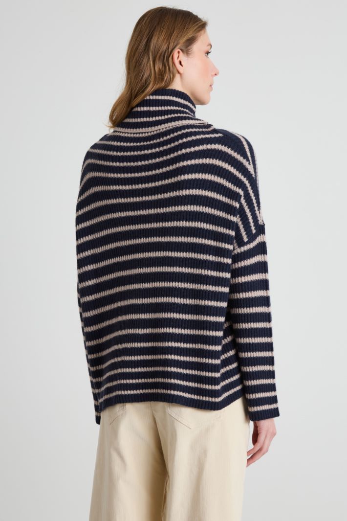 High neck sweater Intrend - 2