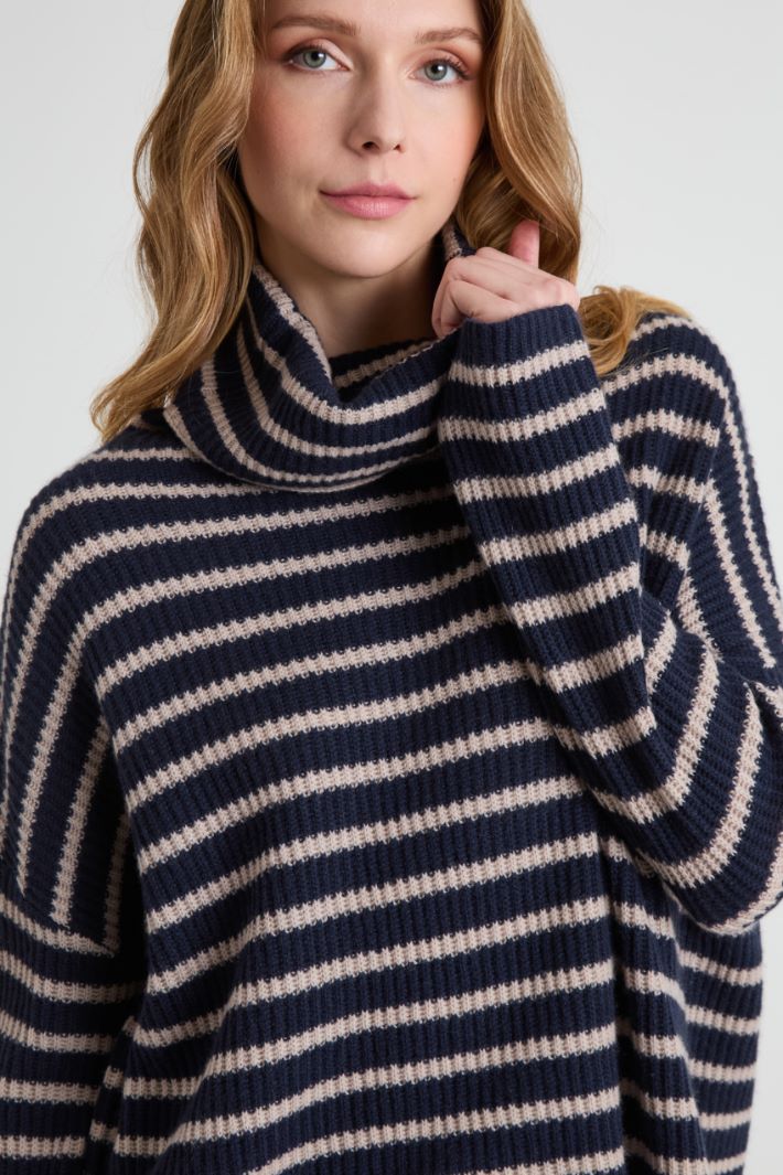 High neck sweater Intrend - 4